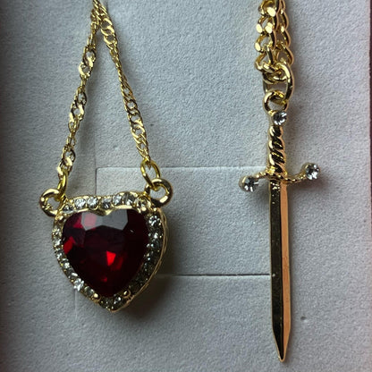 Collares Corazón + Espada